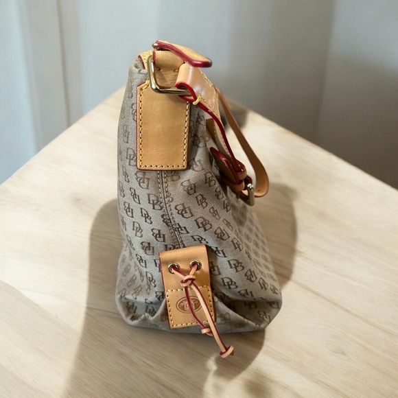 Dooney & Bourke Large Hobo Bag – Monogram Canvas – Very Good Condition - Picture 7 of 13